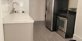 Two bedroom House For Rent S. Floyd Street Gallery 12