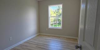 546 WELLINGTON Court Gallery 13