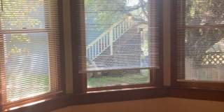 5 bedroom, 2 bath home available in York neighborhood! Gallery 9