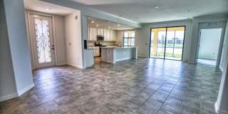 Annual Unfurnished Rental – Coach Home 3 Bedrooms, 2 Baths, 2 Car Garage, with Resort Like Amenities – Gran Paradiso Community! Gallery 35