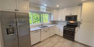 449 Seaward Road Gallery 16