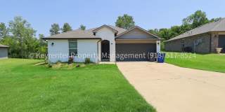 Beautifully Updated 4Bed/2Bath Home, Backs Up to Greenbelt! Gallery 3