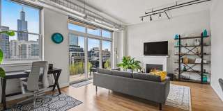 950 W Monroe Street Gallery 6