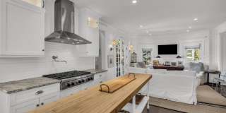 310 Worthington Avenue Gallery 25