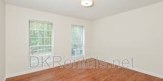 201 Lenox Way NE Gallery 11