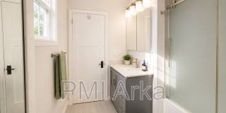 1219 North Allen Place Gallery 17