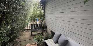 1124 North Hoover Street Gallery 12