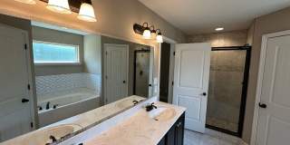 AVAILABLE NOW IN SOUTHAVEN! Spacious 4BR Home with Bonus Room & Fenced Yard Gallery 18