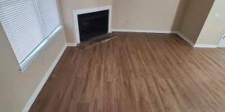 Cute 2 Bedroom 1.5 Bath Townhome Gallery 1