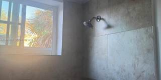 160 NE 55th St Gallery 10