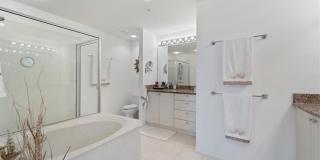 14819 Laguna Dr Gallery 30