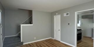 Cozy & Updated Duplex – Close to UMKC, Rockhurst & More Gallery 4