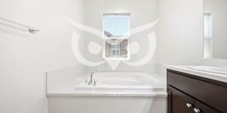 1583 Sylvia Street Gallery 24