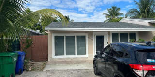 4121 SW 20th St Gallery 1