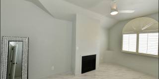 31 STRATFORD HALL Circle Gallery 26