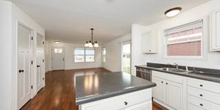 3021 W Lake Ave, Cottage 2 Gallery 5