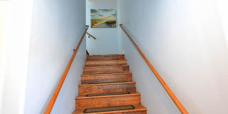 1Bd/1Ba Guest house, centrally located. Gallery 10