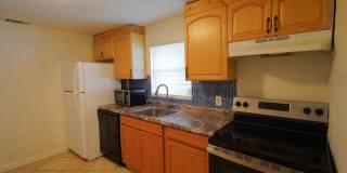 3 Bed / 1 Bath Brick Home near FAMU/Downtown Gallery 10