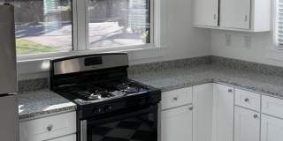 Renovated 1BR * Piedmont Park! ~ Steal of a Deal! Gallery 7
