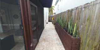 202 NE 36th Ter Gallery 61