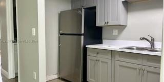 5917 SW 36th Ct Gallery 1