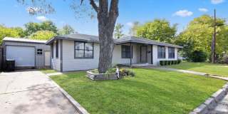 1309 W Avenue D Gallery 1