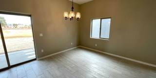 Beautiful 3 Bedroom Home on Desert Lakes Golf Course! Gallery 11