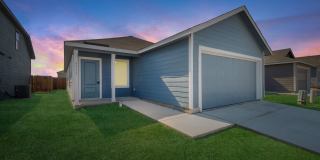 New Rent Rate! Modern 4/2 in East Central/ Sapphire Grove Gallery 4