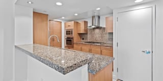 13650 MARINA POINTE Dr Gallery 5
