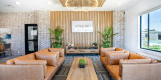 Honeycutt Gallery 22