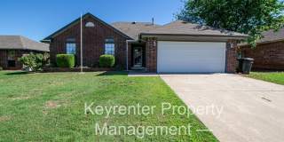 Charming 3-Bedroom Rental Home in Springwood Estates: Ideal Blend of Comfort, Convenience, and Community! Gallery 1