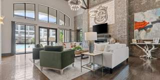 Riverhouse Gallery 25