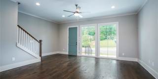146 1st Ave. NW Gallery 10