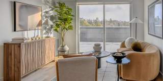 The Hallon Gallery 115