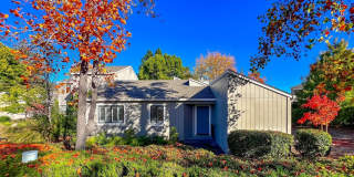 St. Helena – Spacious Two-Bedroom, Two-Bathroom Condo Gallery 1