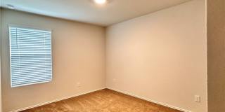 101 Calgary Lane Gallery 19