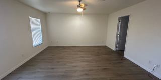 3/2  Pool home Gallery 6