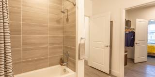 The Isabella Gallery 18