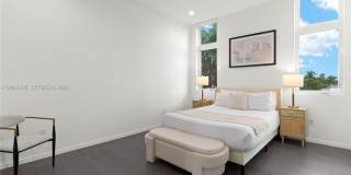 2217 NE 17th Ter Gallery 76