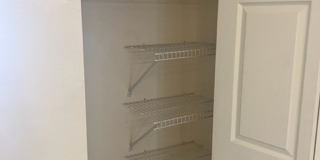 Spacious townhome in Kensington North Gallery 19