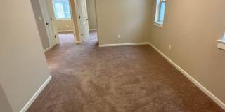 NE 3 Bdrm, 2.5 Bath 1450 sq ft House w/AC and Gas Heat,  All Appliances, Dbl Garage Gallery 9