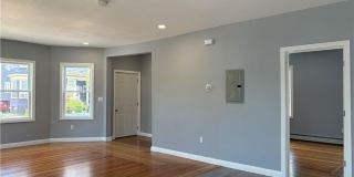 98 Whitmarsh Street Gallery 13