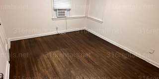$525 - 1 bed 1 bath - Duplex Gallery 6
