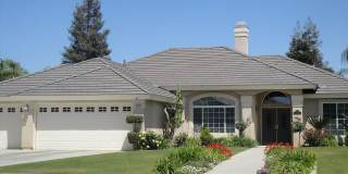 Spacious 4 Bed / 2 Bath Home in HOA Community with Gardening Included Gallery 1