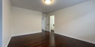 Grand 5 Bedroom Home Featuring 19ft Ceilings, Family Room & Main-Level Suite Gallery 51