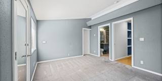 Kennydale Rambler with parking- Close to Lake Washington Gallery 21