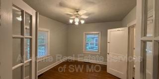1169 S Kimbrough Gallery 4