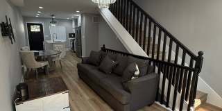 2317 Barclay Street - Room 1 Gallery 1