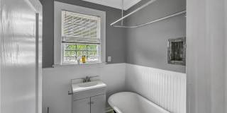 607 E 37th Street Gallery 15