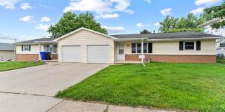 Charming Home with Garage and Yard! PETS WELCOME Gallery 13